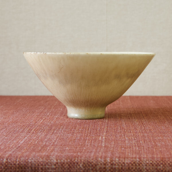 Pale-yellow SHX bowl, Carl-Harry Stålhane for Rörstrand, 1955, an elegant and ethereal Scandinavian design.