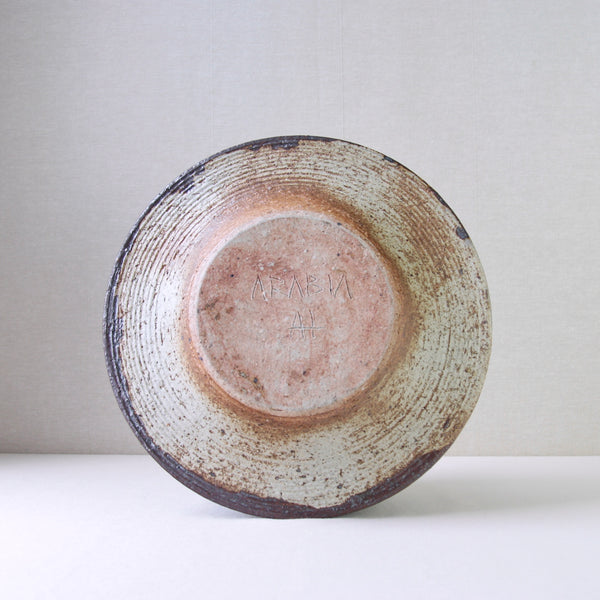 Studio Pottery marks on handmade art bowl by Annikki Hovisaari for Arabia Finland, a collectable piece of Nordic mid-century studio pottery.