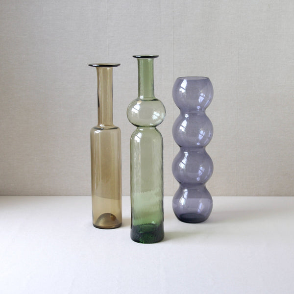 Nanny Still group of three rare glass vases, including Neptuna and Canivalli designs. Riihimaki, Finland. 