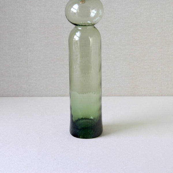 Collectable Nanny Still Neptuna vase produced by Riihimaki Glassworks, pale green with textured glass, a must-have for Scandinavian design enthusiasts.