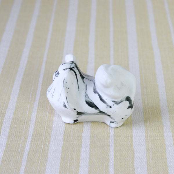 Susan Parkinson Peke Pekingese Dog Figurine in Porcelain 1961 Artistic Creation Rare Vintage