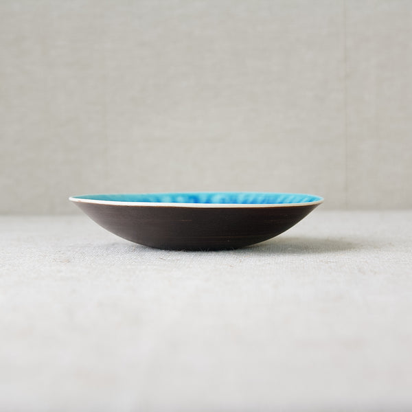 Mid Century Modern Friedl Holzer-Kjellberg studio pottery dish, Arabia, Finland.