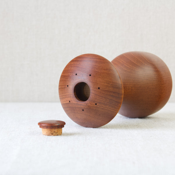 Natural Beauty: Wood Grain Detail on UFO Model 895 Peppermill, a Mid-Century Danish Classic by Jens Quistgaard