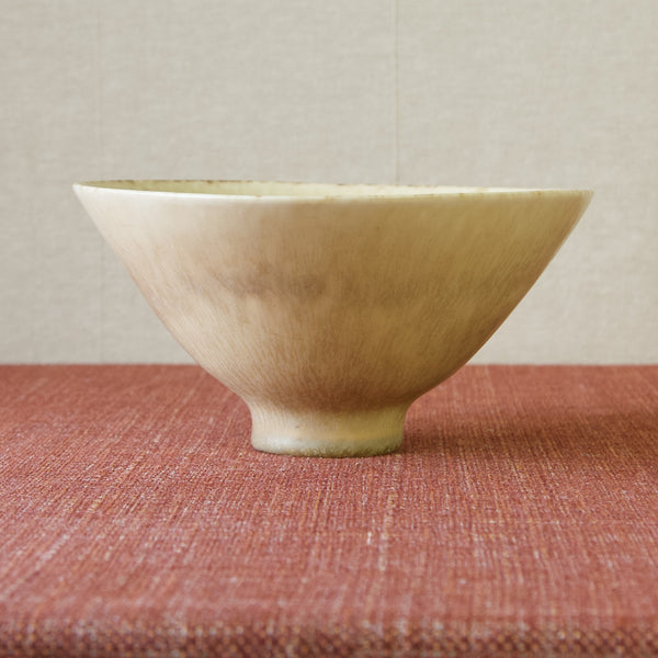 Carl-Harry Stålhane's SHX bowl, Rörstrand, with intricate but natural glaze pattern, a fine piece of Nordic design.