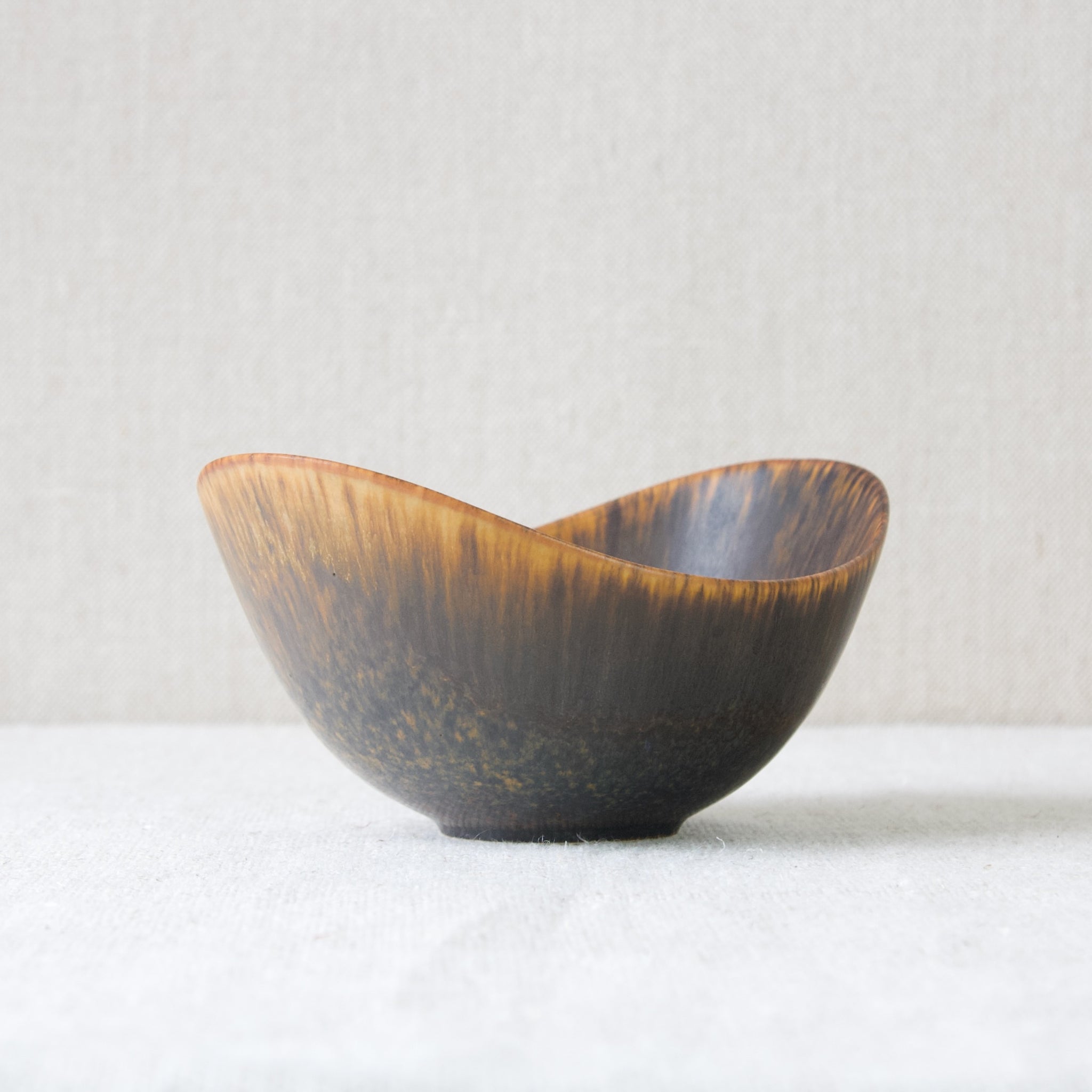 Gunnar Nylund ARO bowl, 1950's Scandinavian design from Rörstrand, Sweden