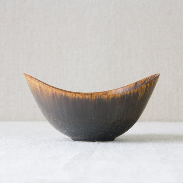 Unusual Modernist design bowl designed by Gunnar Nylund for Rörstrand, Sweden, 1950's