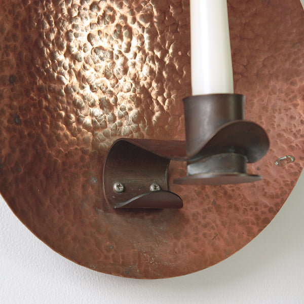 Impressive handcrafted copper wall sconce from 1910, a stunning example of the British arts & crafts movement.