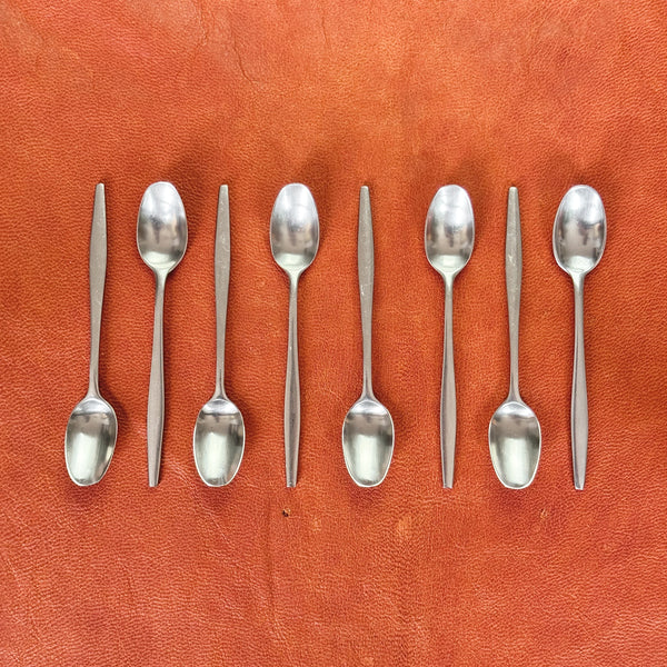 Jens Quistgaard Dansk Designs complete cutlery set Variations V, an 80-piece collection with Nordic charm and mid-century modern style.