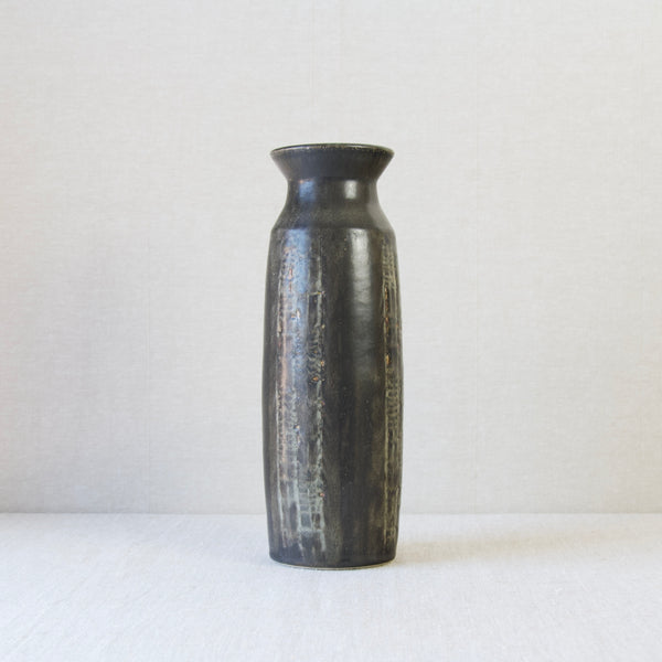 Modernist Studio Pottery vase handmade at Rörstrand, Sweden, 1960s, organic design from Carl-Harry Stalhåne