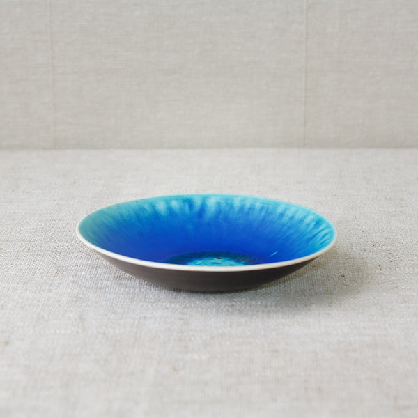 Vintage Arabia Finland porcelain plate with vibrant blue glaze, Friedl Holzer-Kjellberg, 1950's