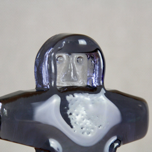 Detail of face and beard of vintage 1950s glass person ornament by Erik Hoglund