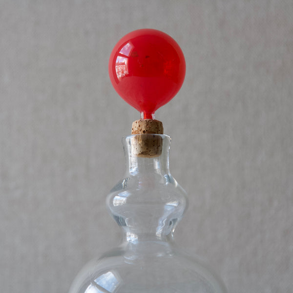 A red glass stopper for Kaj Franck decanter K503, Finland