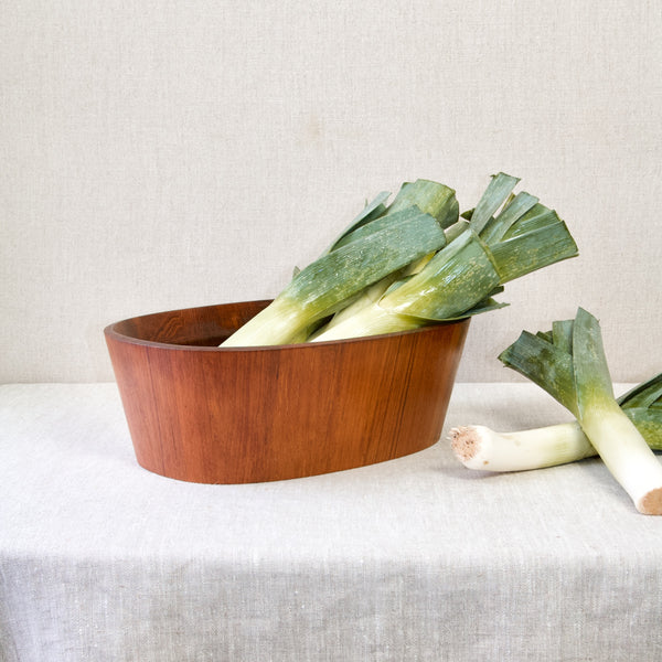 Dansk Designs Jens Quistgaard teak serving bowl with leeks